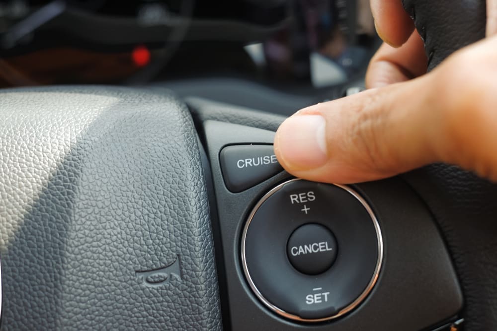 Adaptive Cruise Control (ACC)